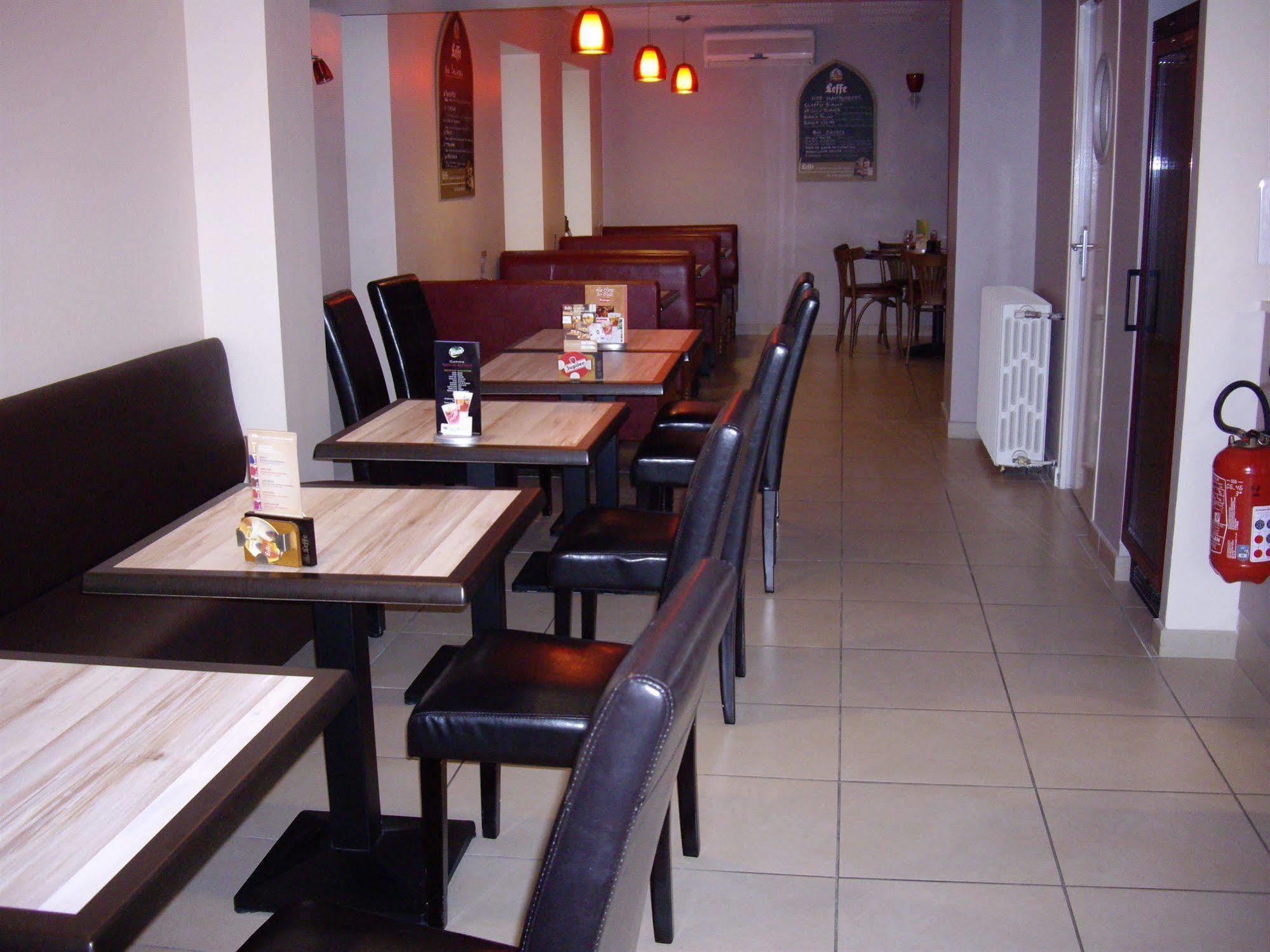 Logis-Hotel & Restaurant Le Carnot บอลเบค ภายนอก รูปภาพ